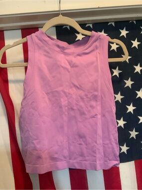 Lavender Cropped Muscle Tank Top